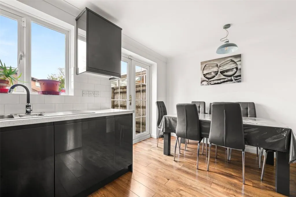 Laburnum Road, Wokingham, RG41, photo 5
