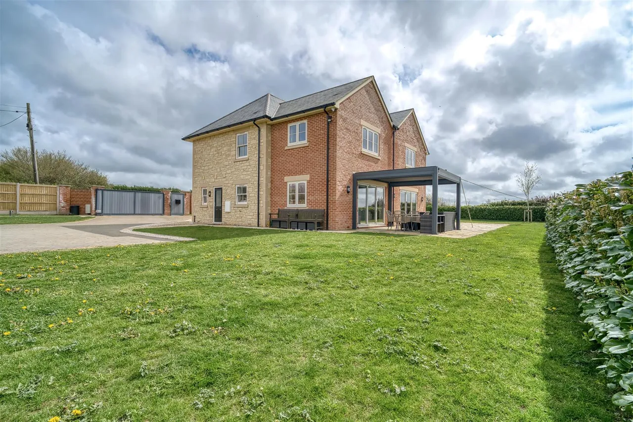 Rivers Corner, Sturminster Newton, photo 8