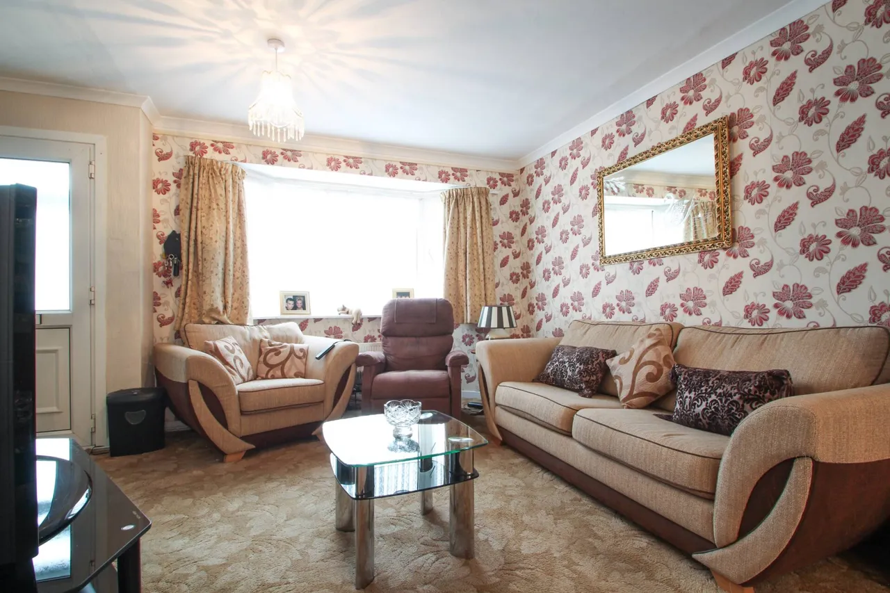 Brookdene Road, London, photo 2