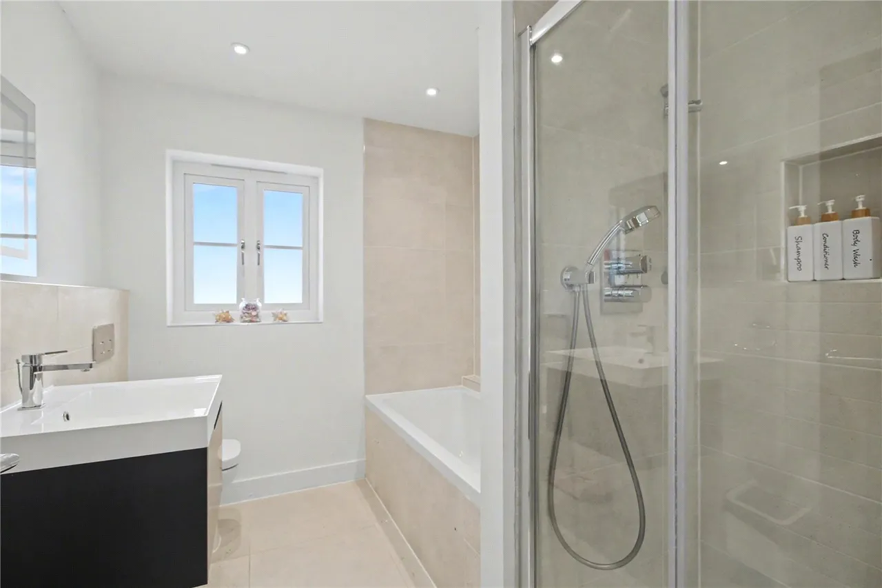 Thornberry Grove, Wymondham, NR18, photo 21
