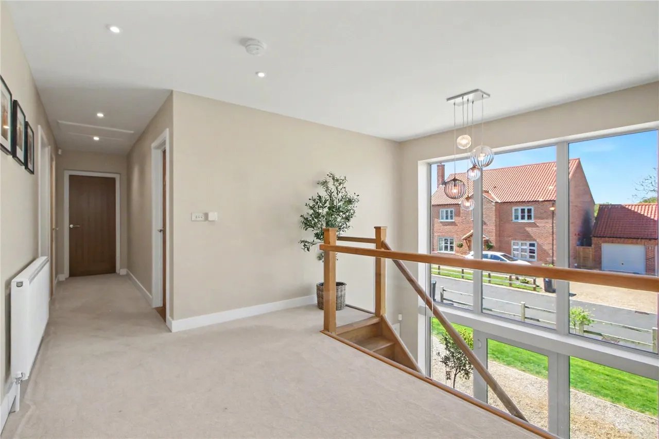 Thornberry Grove, Wymondham, NR18, photo 13