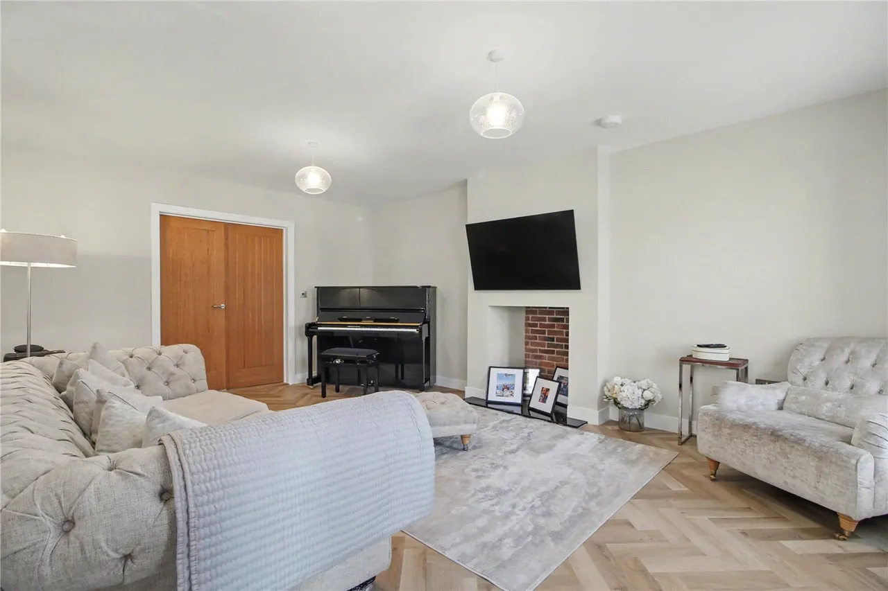 Thornberry Grove, Wymondham, NR18, photo 9