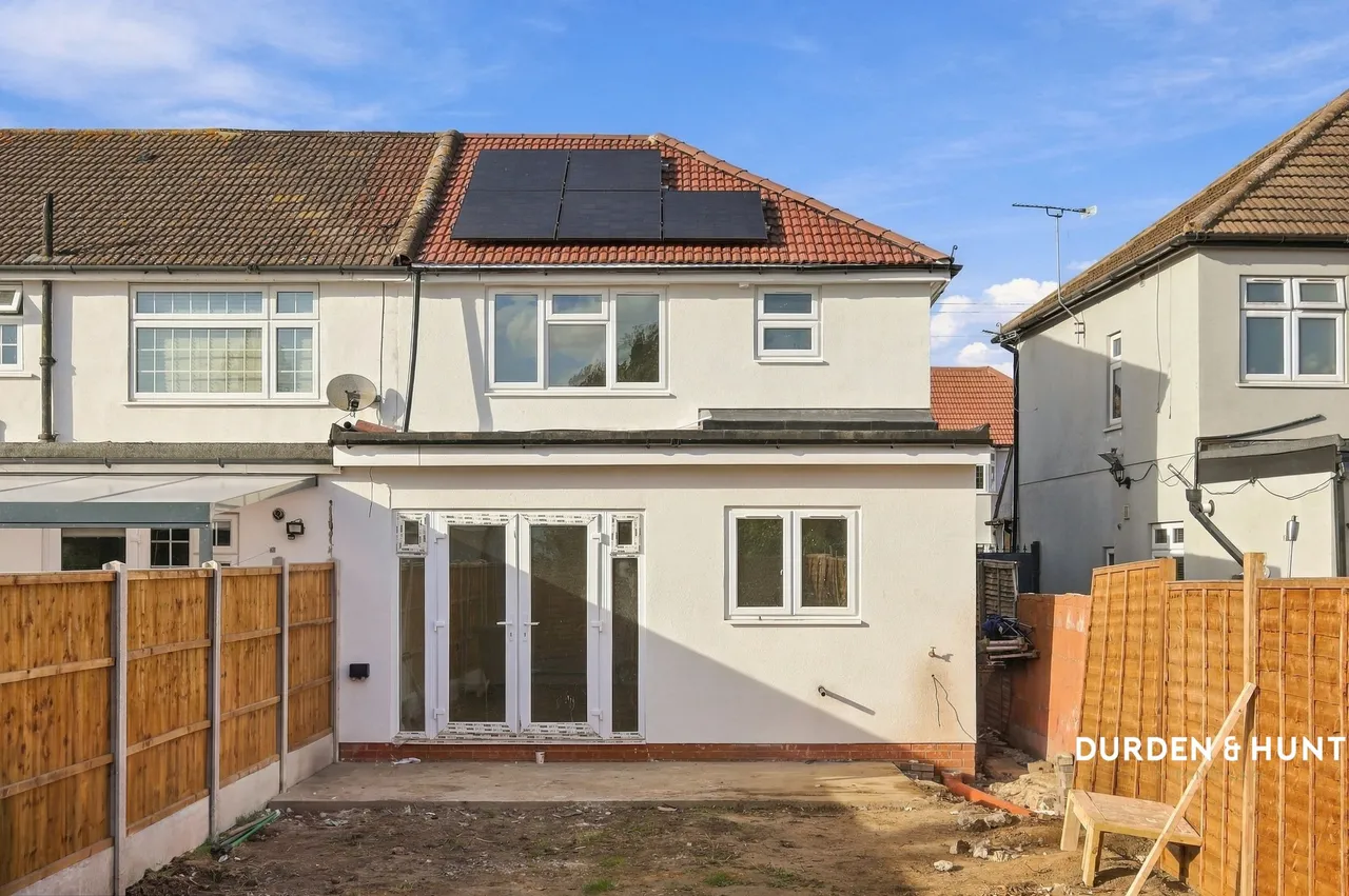 Eyhurst Avenue, Hornchurch, RM12, photo 18