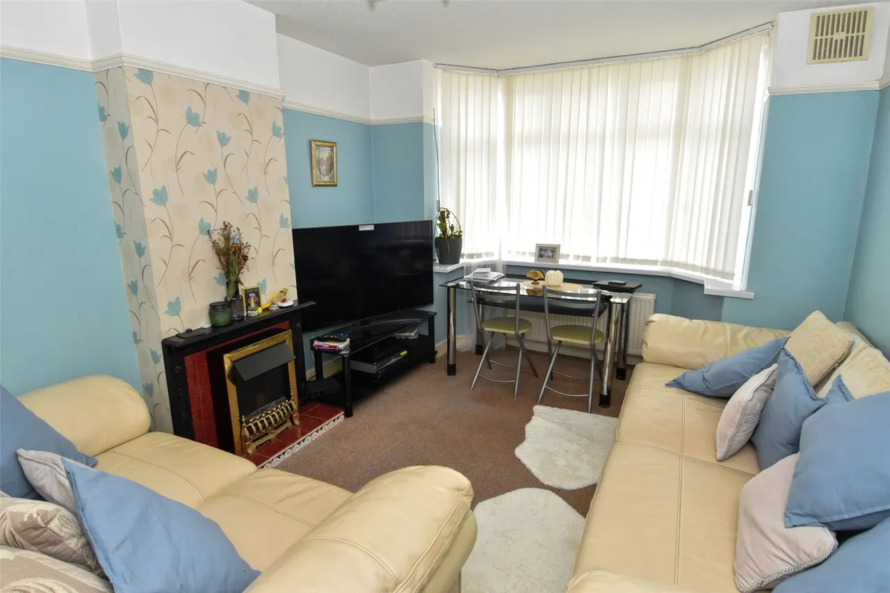 Bristol Road South, Northfield, Birmingham, B31 2TJ, photo 2