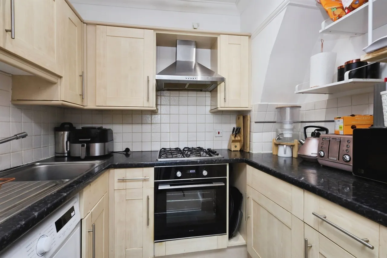 Jevington Gardens, Eastbourne, BN21, photo 5