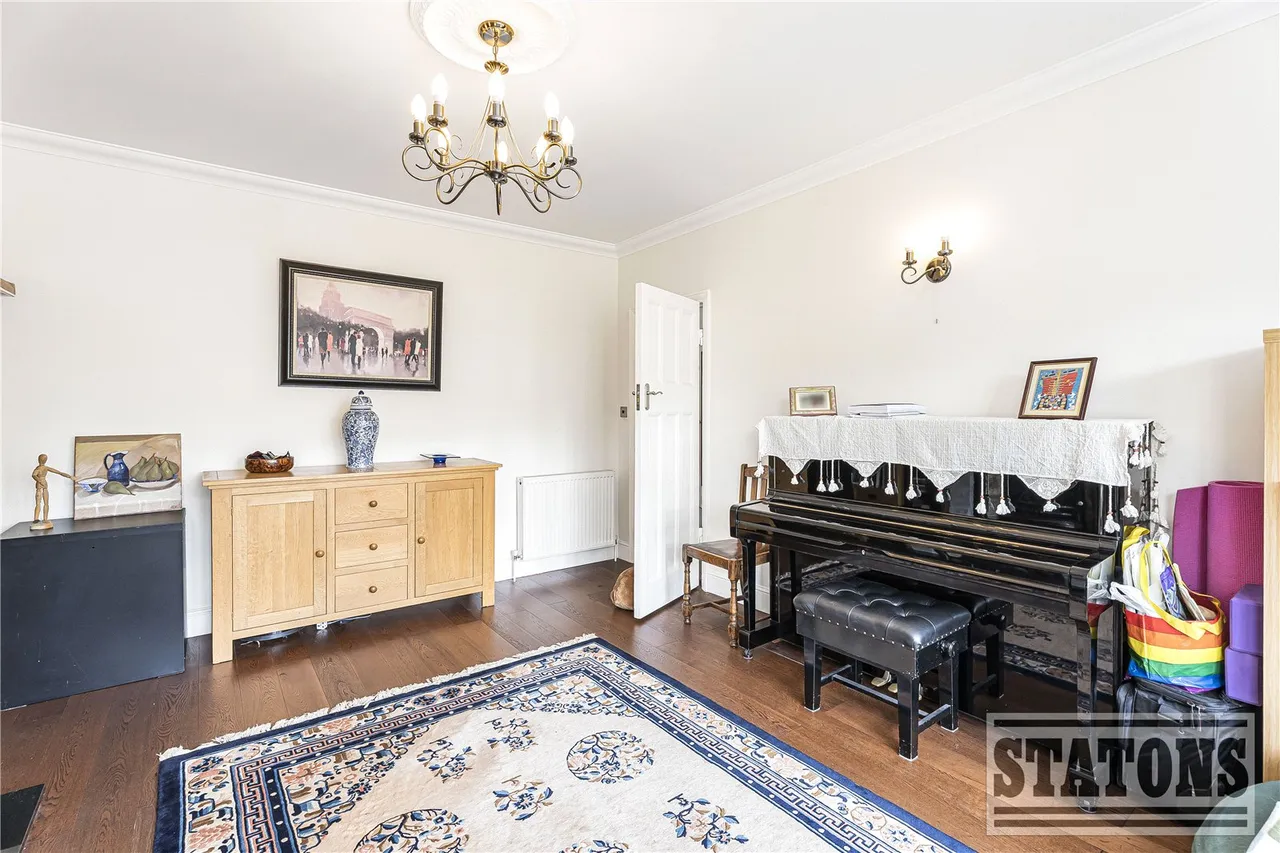 Northumberland Road, New Barnet, EN5, photo 18