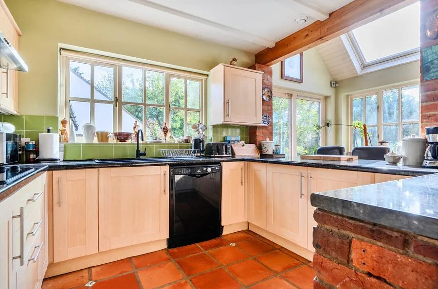 East End, North Leigh, OX29, photo 6