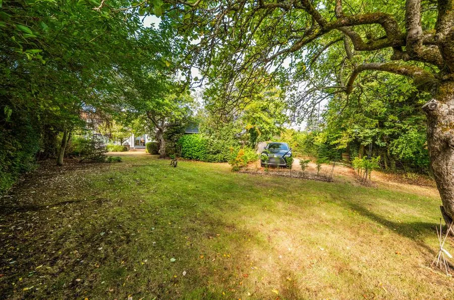 East End, North Leigh, OX29, photo 4