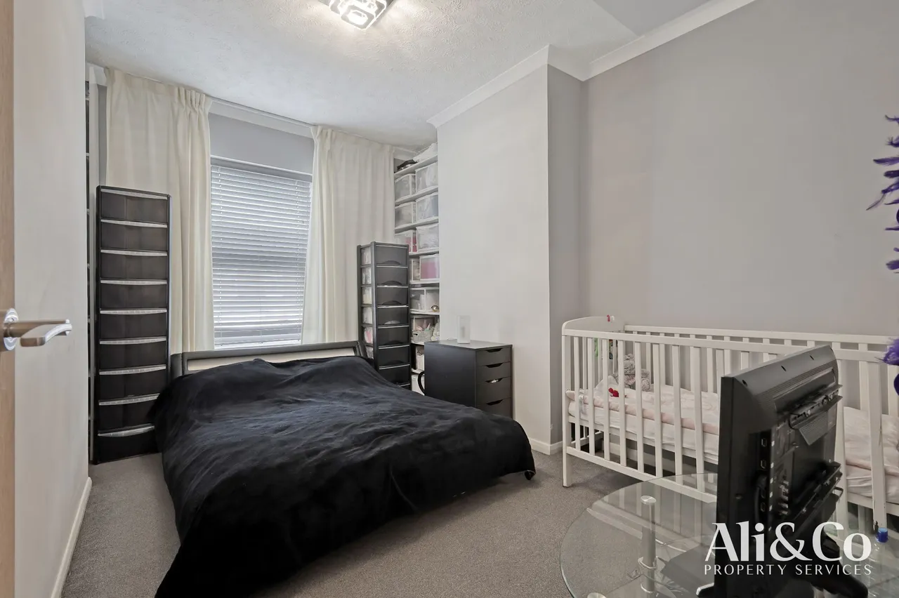 Kent Road, Grays, Essex, RM17 6DF, photo 11