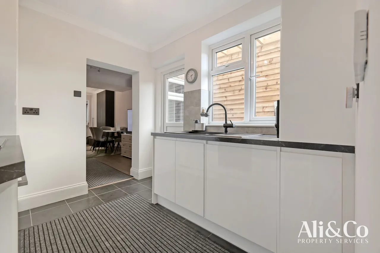 Kent Road, Grays, Essex, RM17 6DF, photo 5
