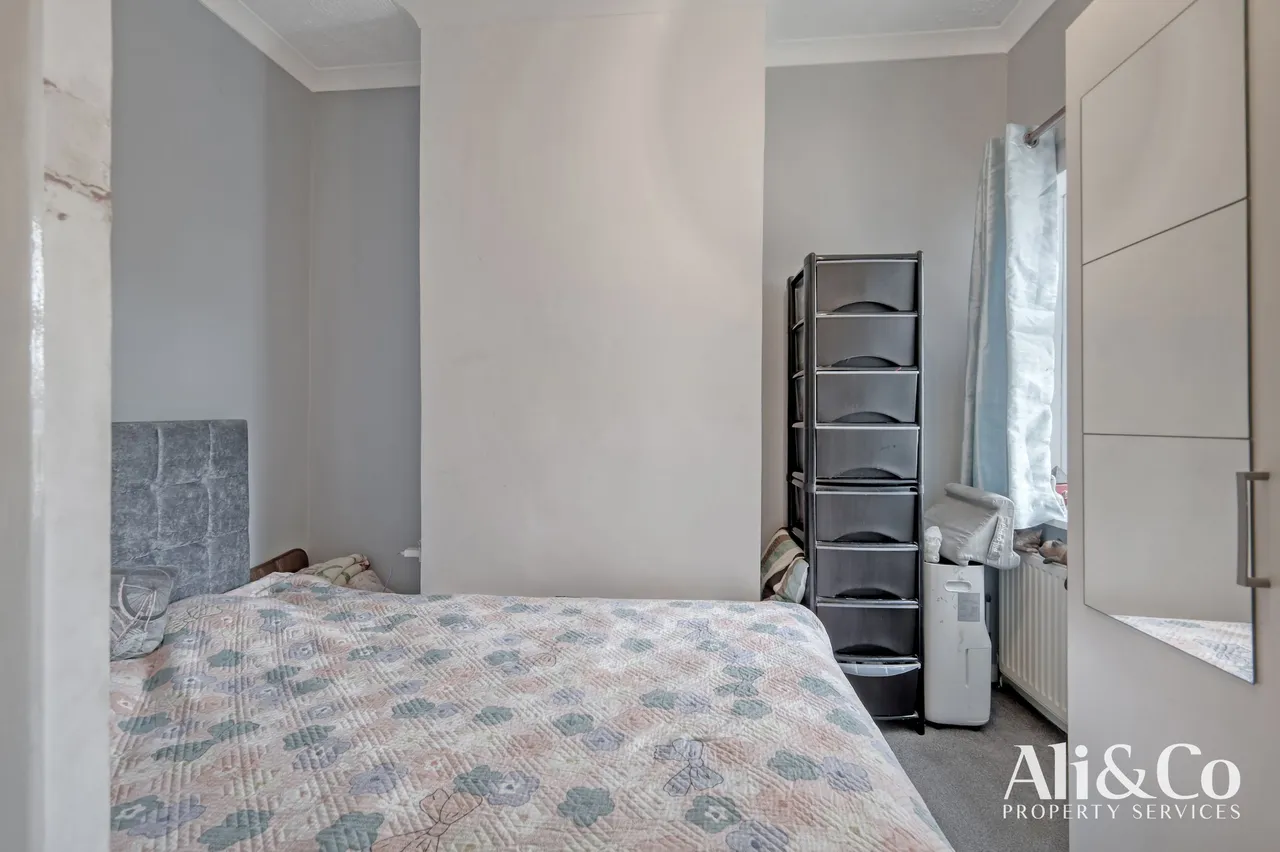 Kent Road, Grays, Essex, RM17 6DF, photo 14