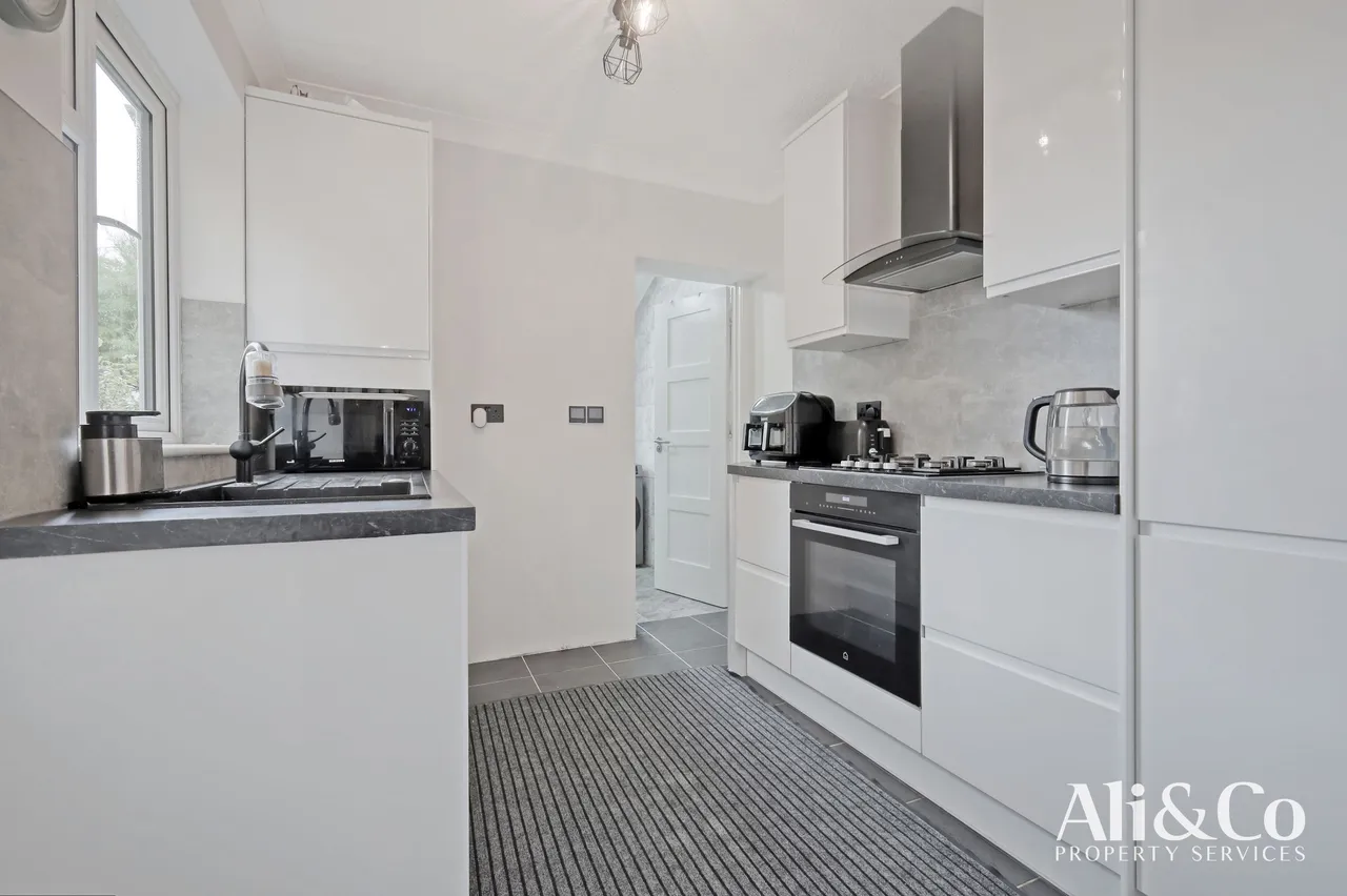 Kent Road, Grays, Essex, RM17 6DF, photo 4