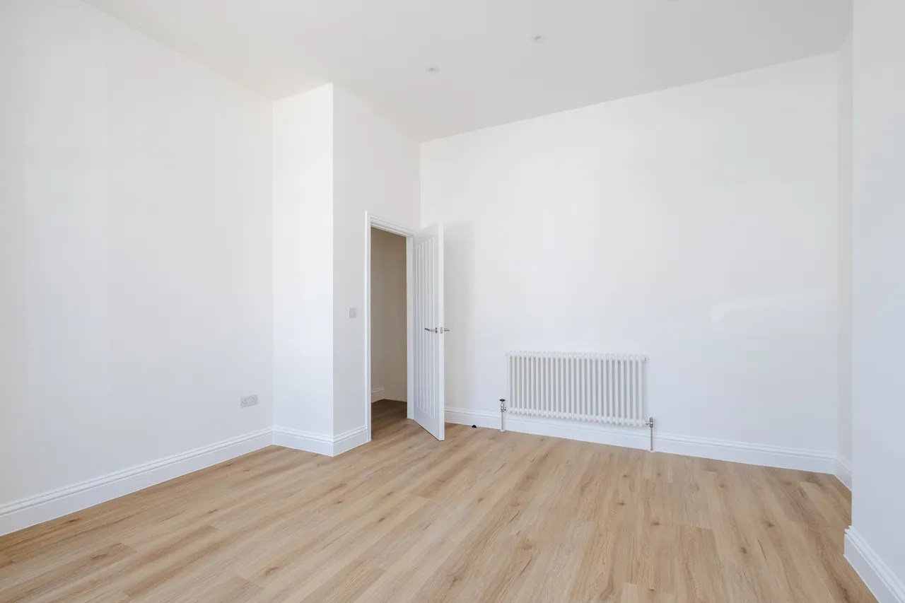 Montague Road, London, N8, photo 11