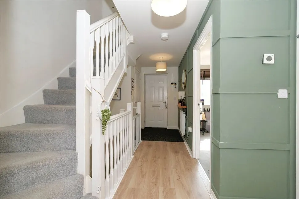 Poplars Park Avenue, BD2, photo 9