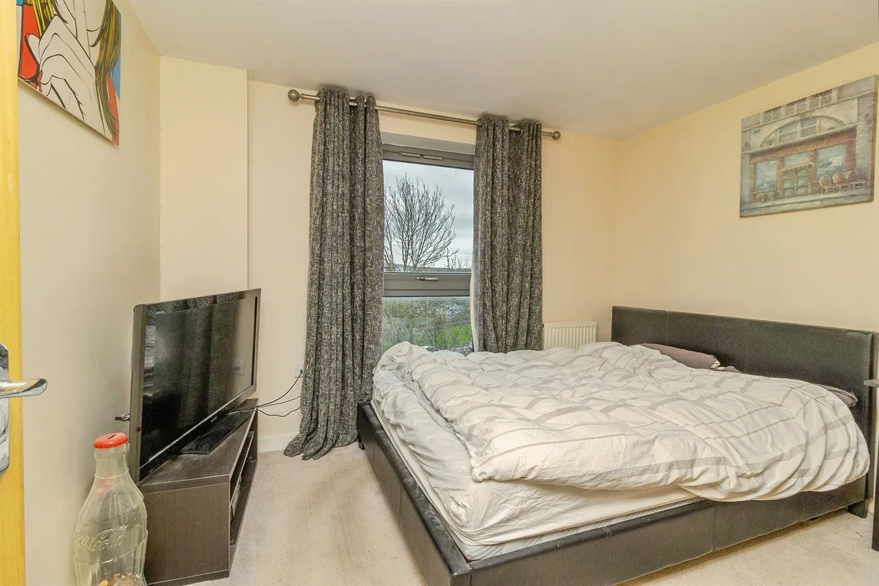 Staverton Grove, Broughton, MK10, photo 12