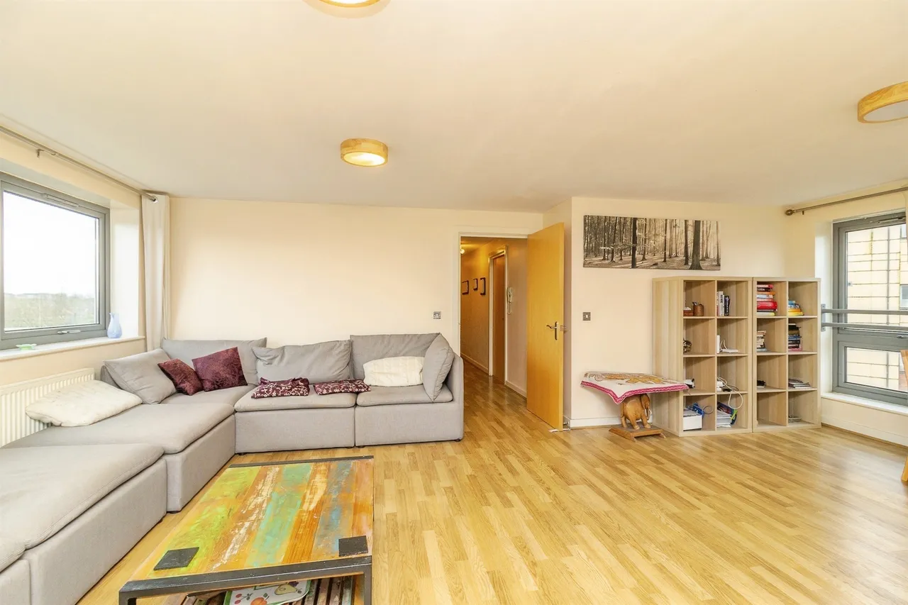 Staverton Grove, Broughton, MK10, photo 8
