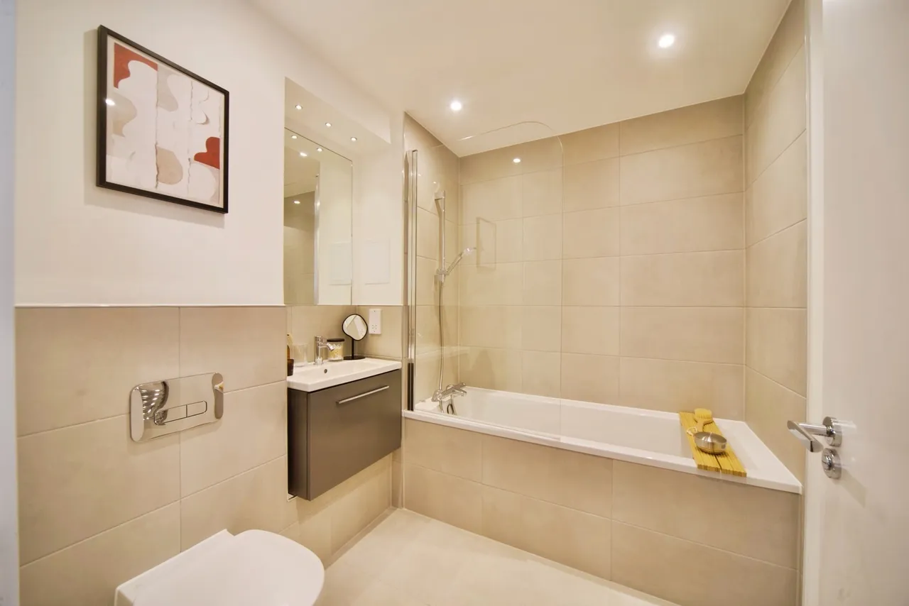Flat 66 Pintail Heights, 6 The Hyde, London, NW9, photo 15