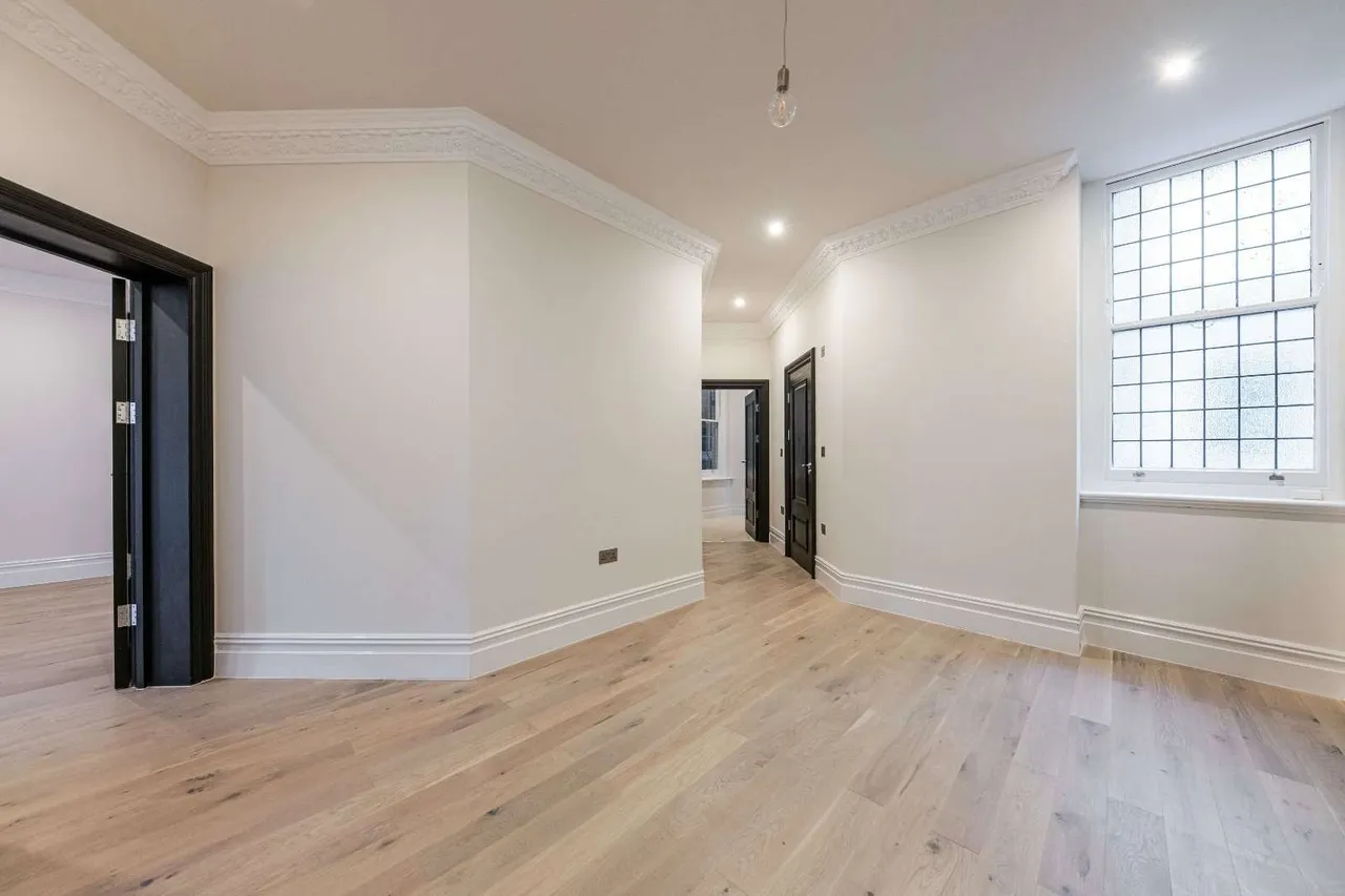 Sutherland House, Marloes Road, London, W8 5LG, photo 4