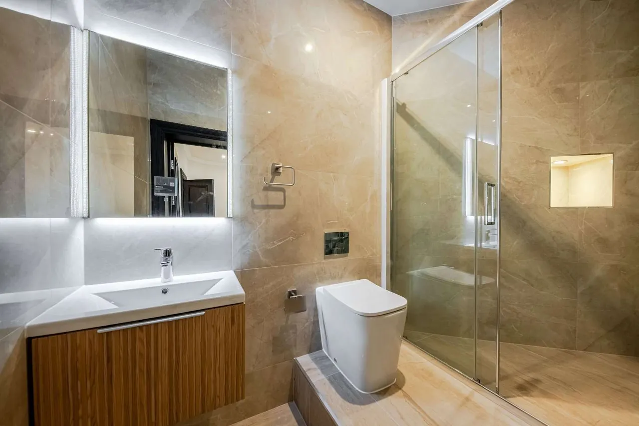 Sutherland House, Marloes Road, London, W8 5LG, photo 12