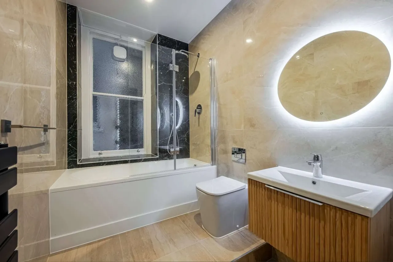 Sutherland House, Marloes Road, London, W8 5LG, photo 10