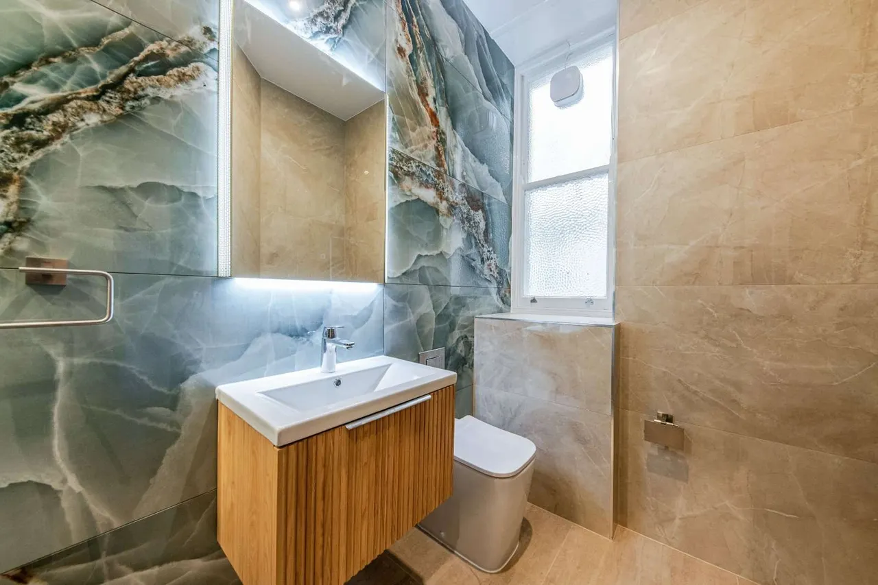 Sutherland House, Marloes Road, London, W8 5LG, photo 11