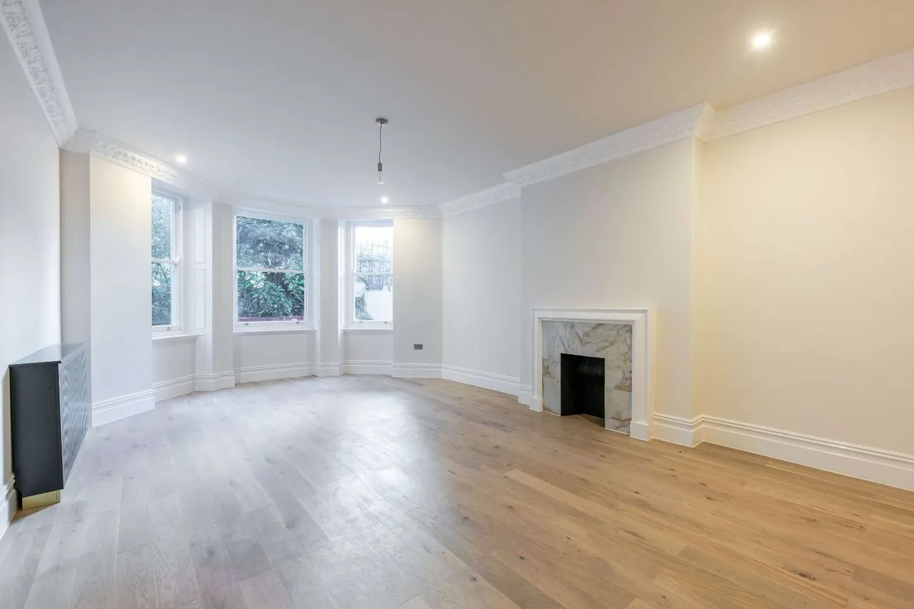Sutherland House, Marloes Road, London, W8 5LG, photo 3