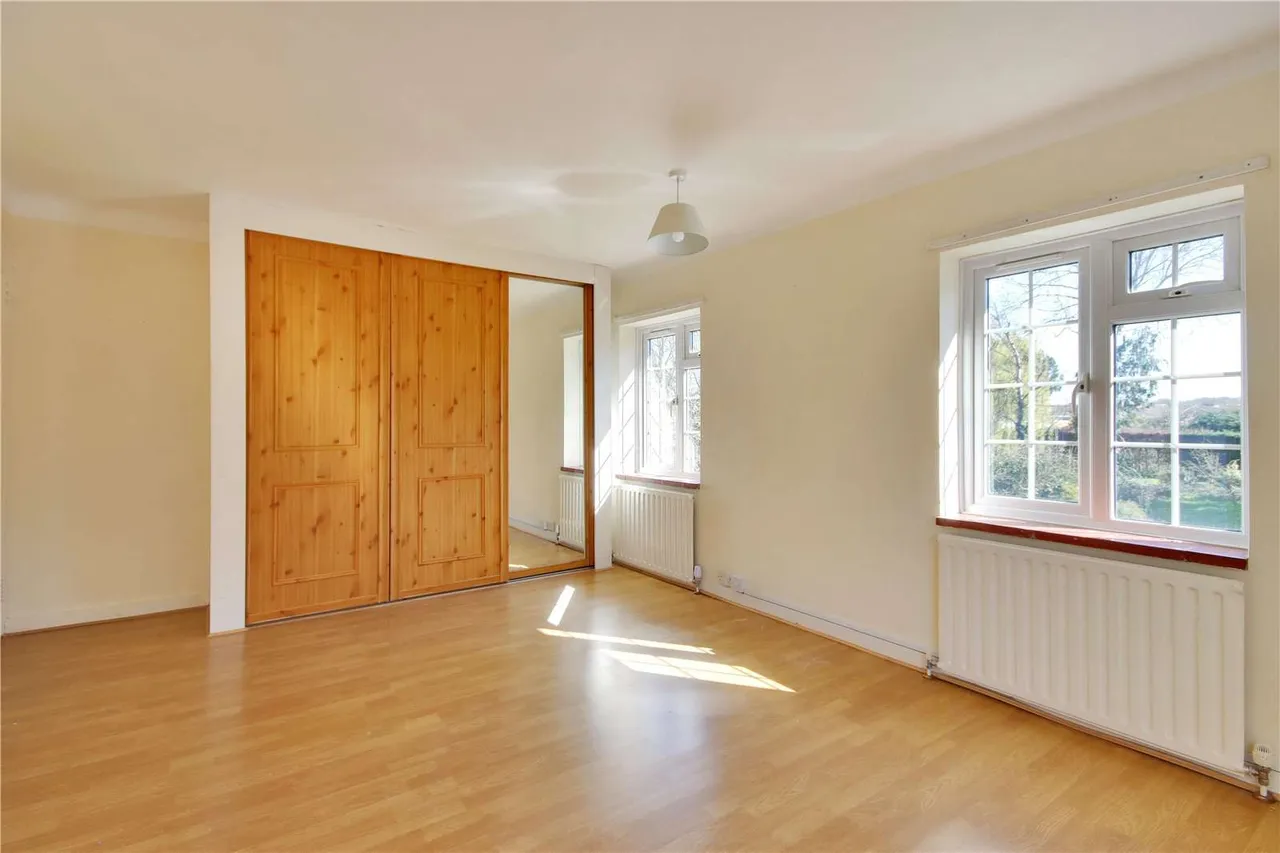 Maidstone Road, Paddock Wood, Tonbridge, Kent, TN12 6DZ, photo 9