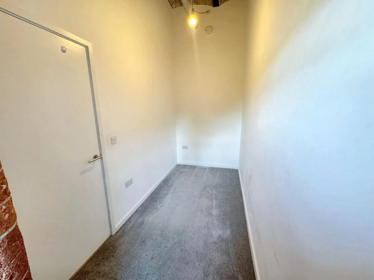 Elisabeth Gardens, Stockport, Cheshire, SK5 6FW, photo 13