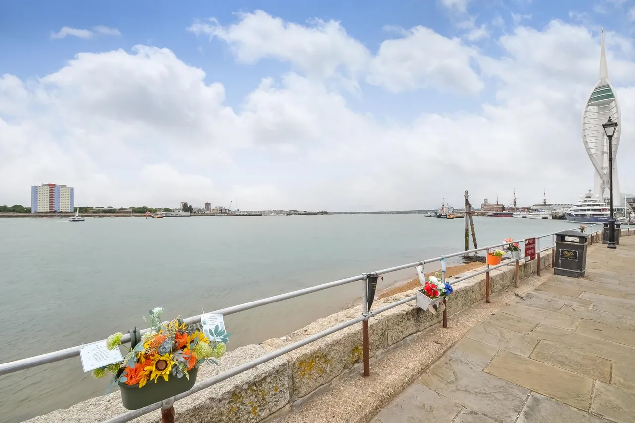 Old Portsmouth, Hampshire, photo 16