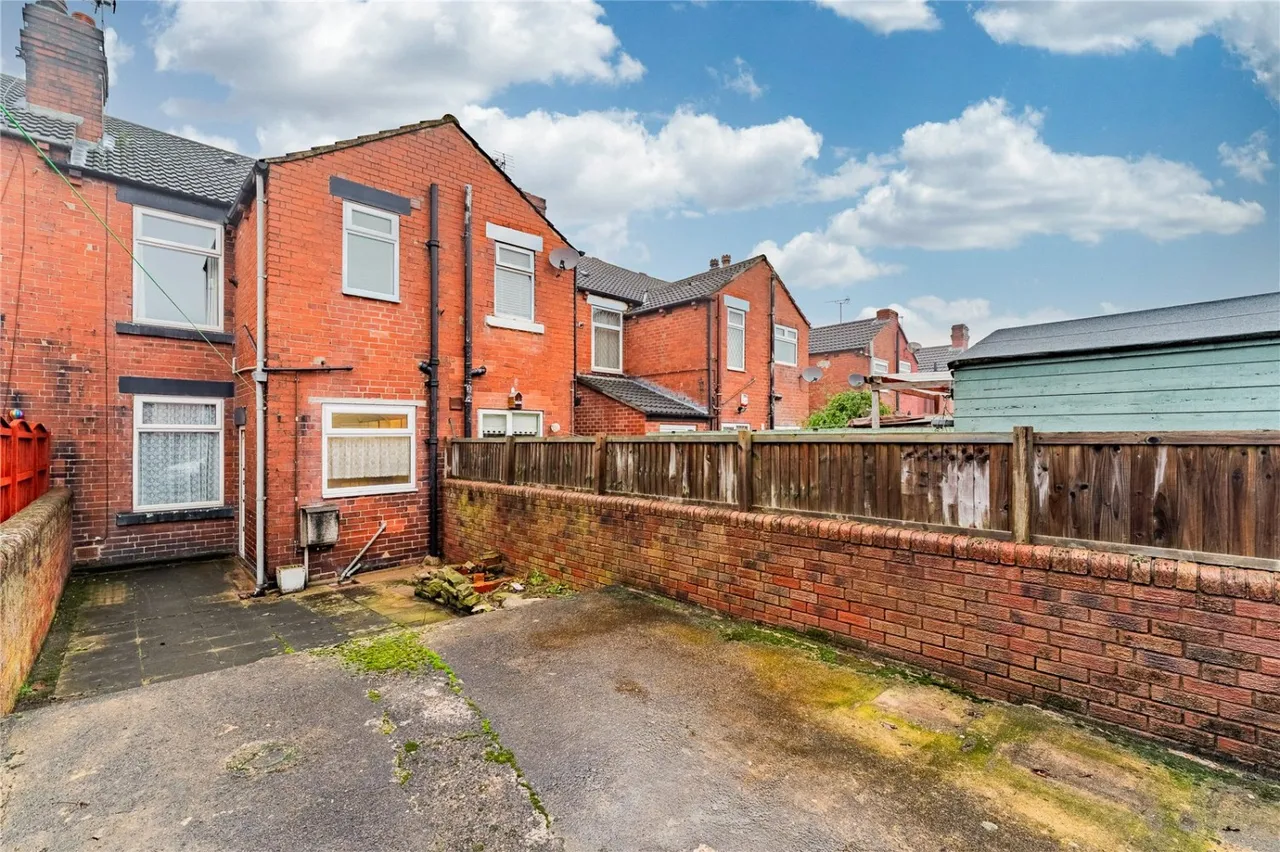 Grove Avenue, Hemsworth, WF9, photo 31