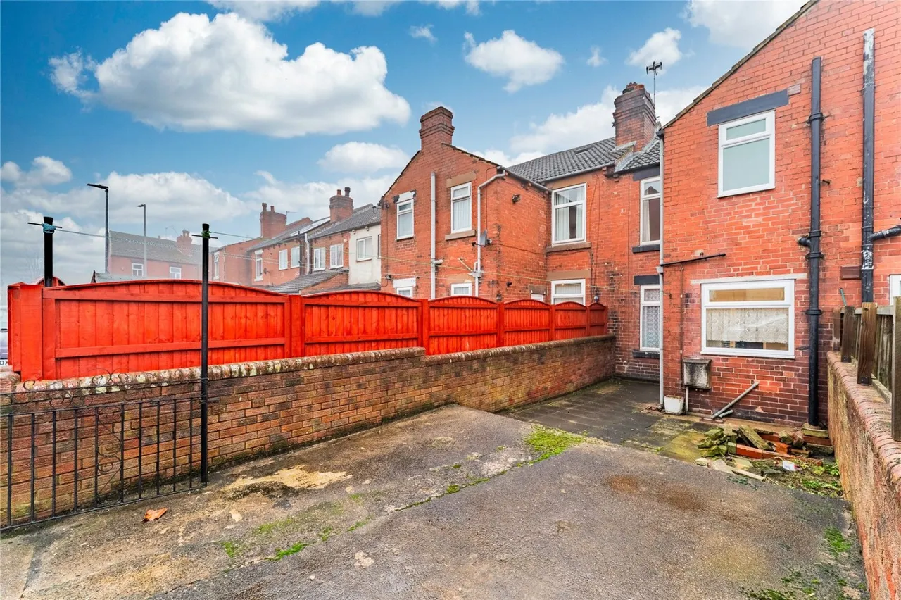 Grove Avenue, Hemsworth, WF9, photo 30