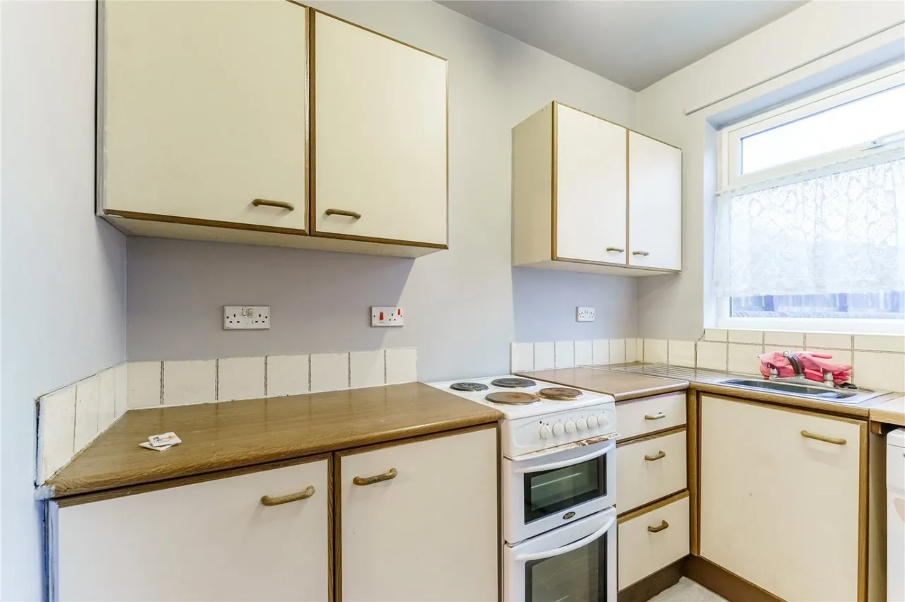 Grove Avenue, Hemsworth, WF9, photo 14