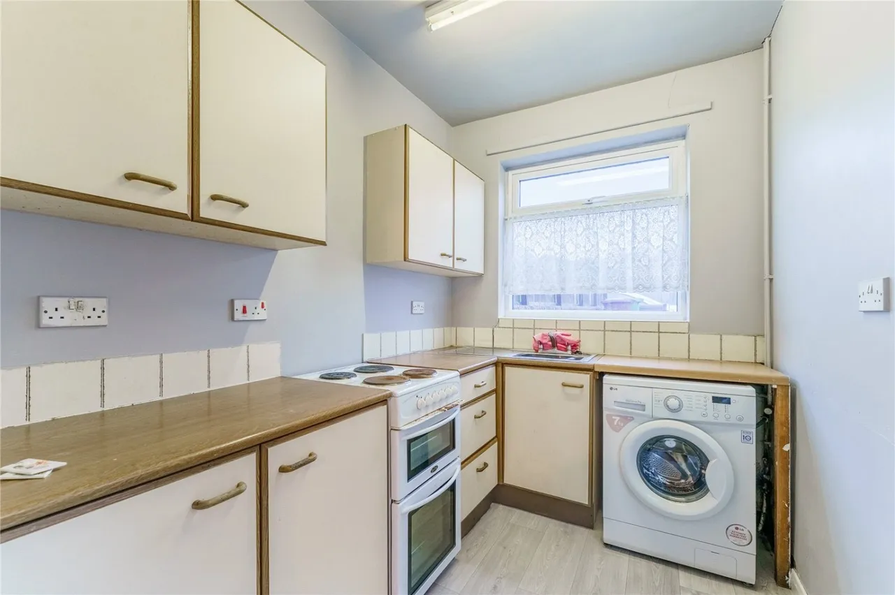 Grove Avenue, Hemsworth, WF9, photo 3