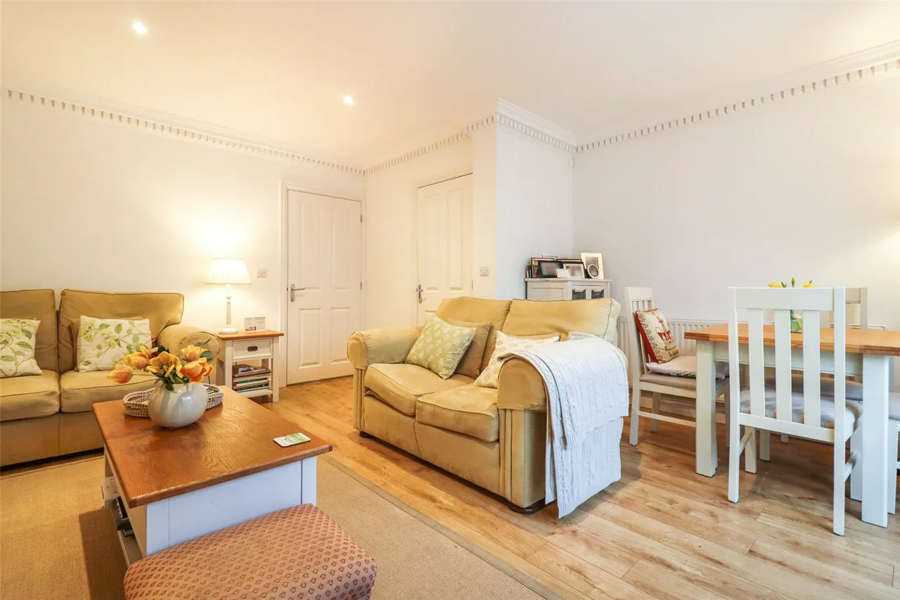 Alfred Close, Fleet, Hampshire, GU51 1ES, photo 6