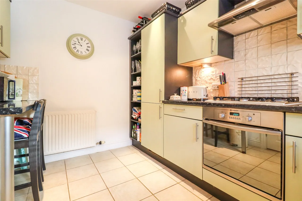 Alfred Close, Fleet, Hampshire, GU51 1ES, photo 5