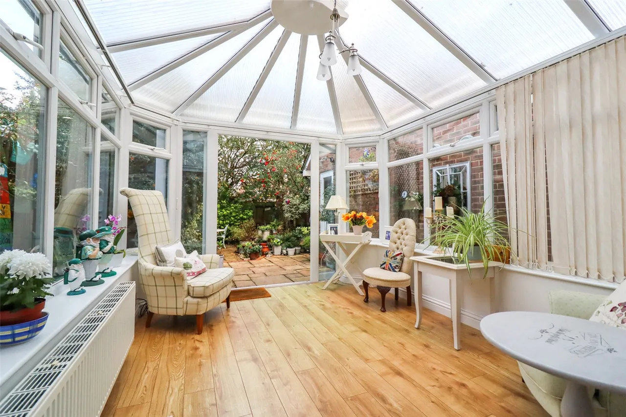 Alfred Close, Fleet, Hampshire, GU51 1ES, photo 3