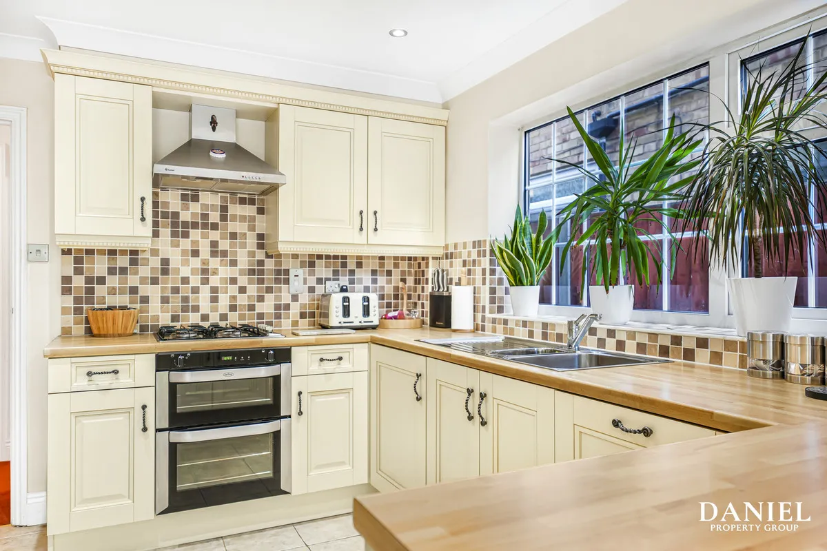 Great Berry Lane, Langdon Hills, SS16, photo 6