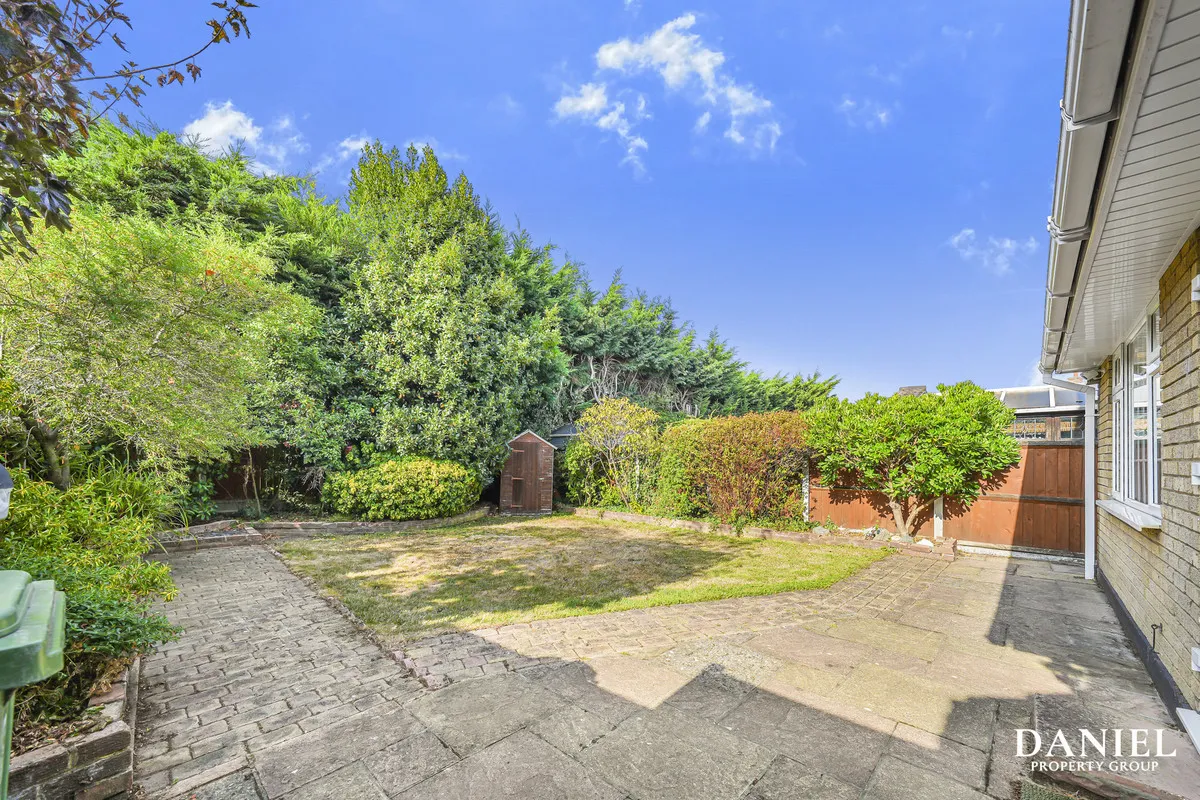 Great Berry Lane, Langdon Hills, SS16, photo 24