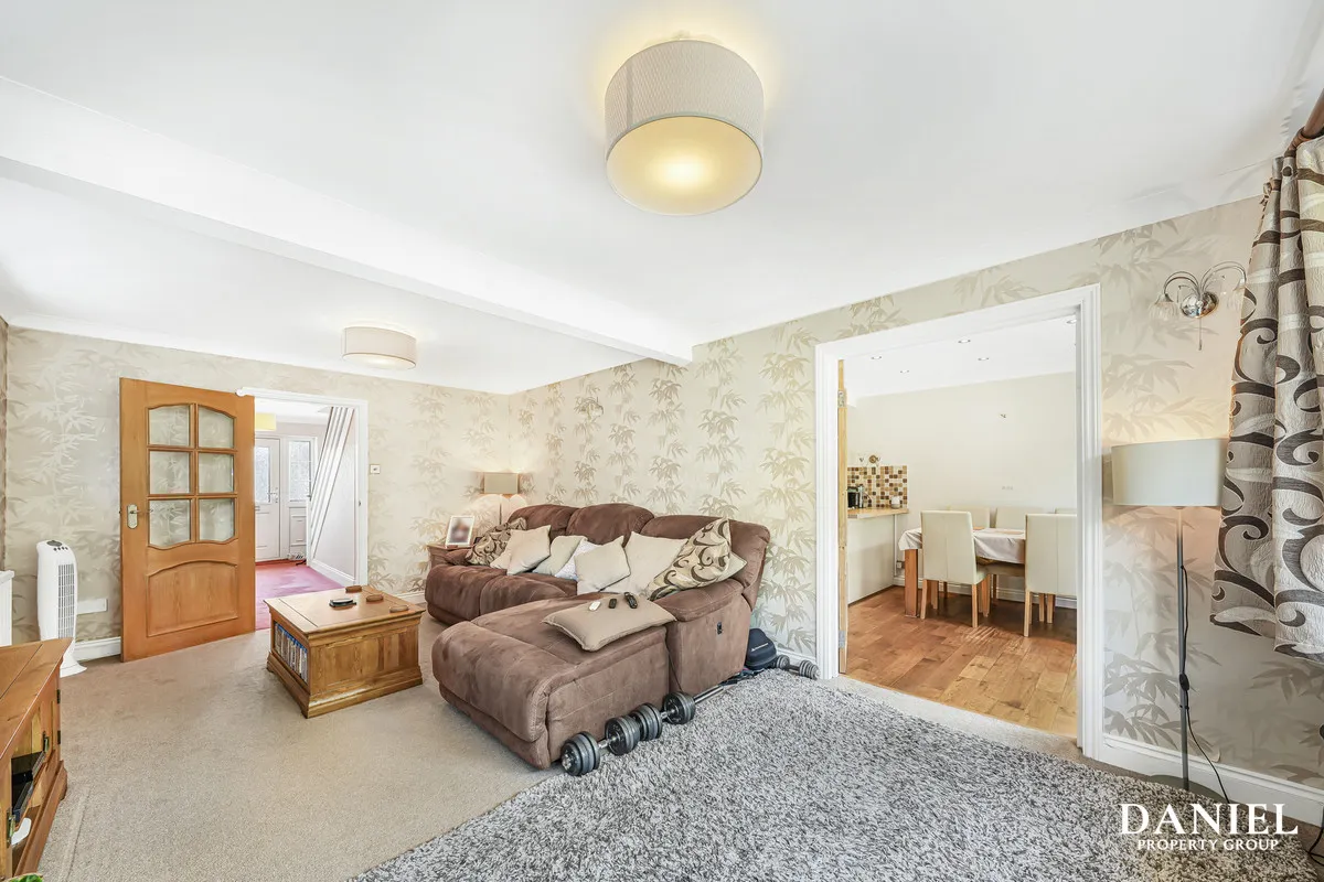 Great Berry Lane, Langdon Hills, SS16, photo 5