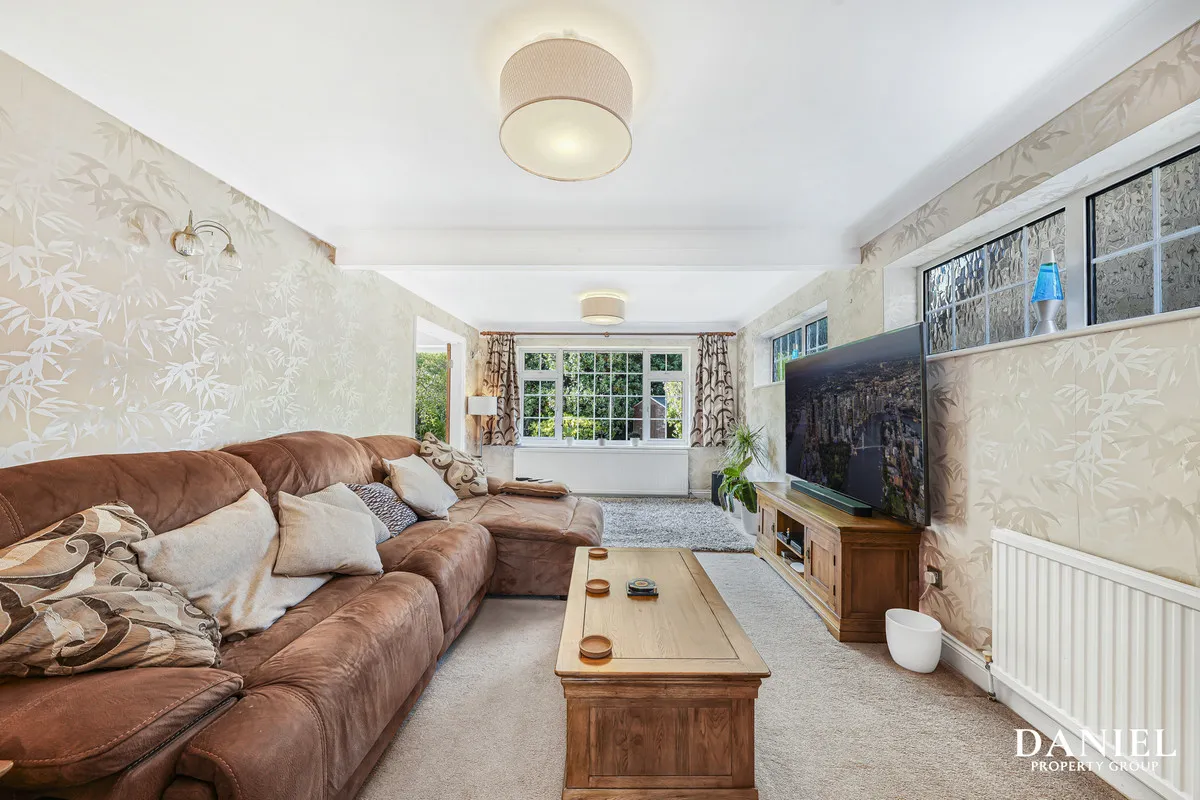 Great Berry Lane, Langdon Hills, SS16, photo 4