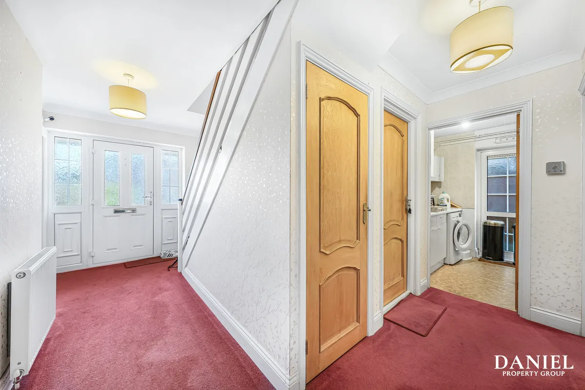 Great Berry Lane, Langdon Hills, SS16, photo 11