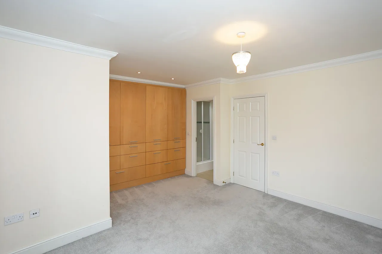 Watford, WD19, photo 30
