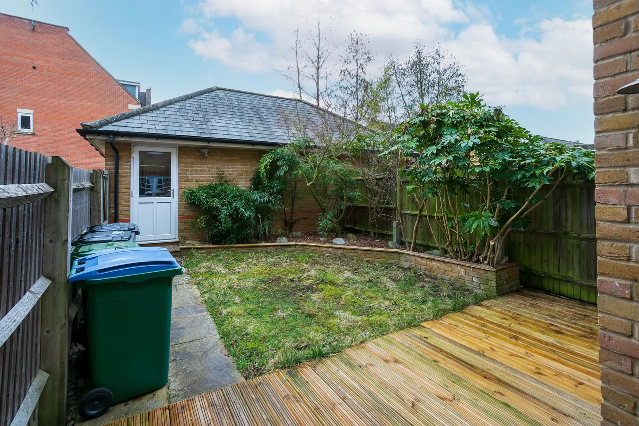 Watford, WD19, photo 32