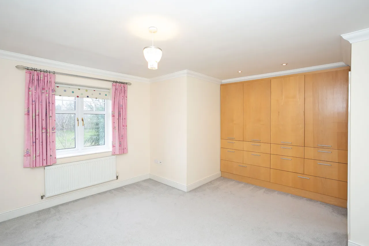 Watford, WD19, photo 29