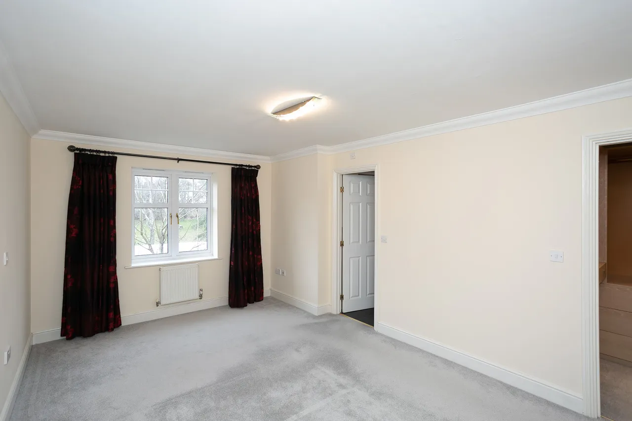 Watford, WD19, photo 18