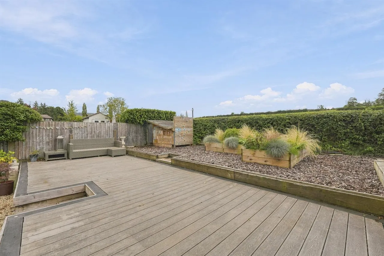 Manor Terrace, Langley, SK11, photo 27