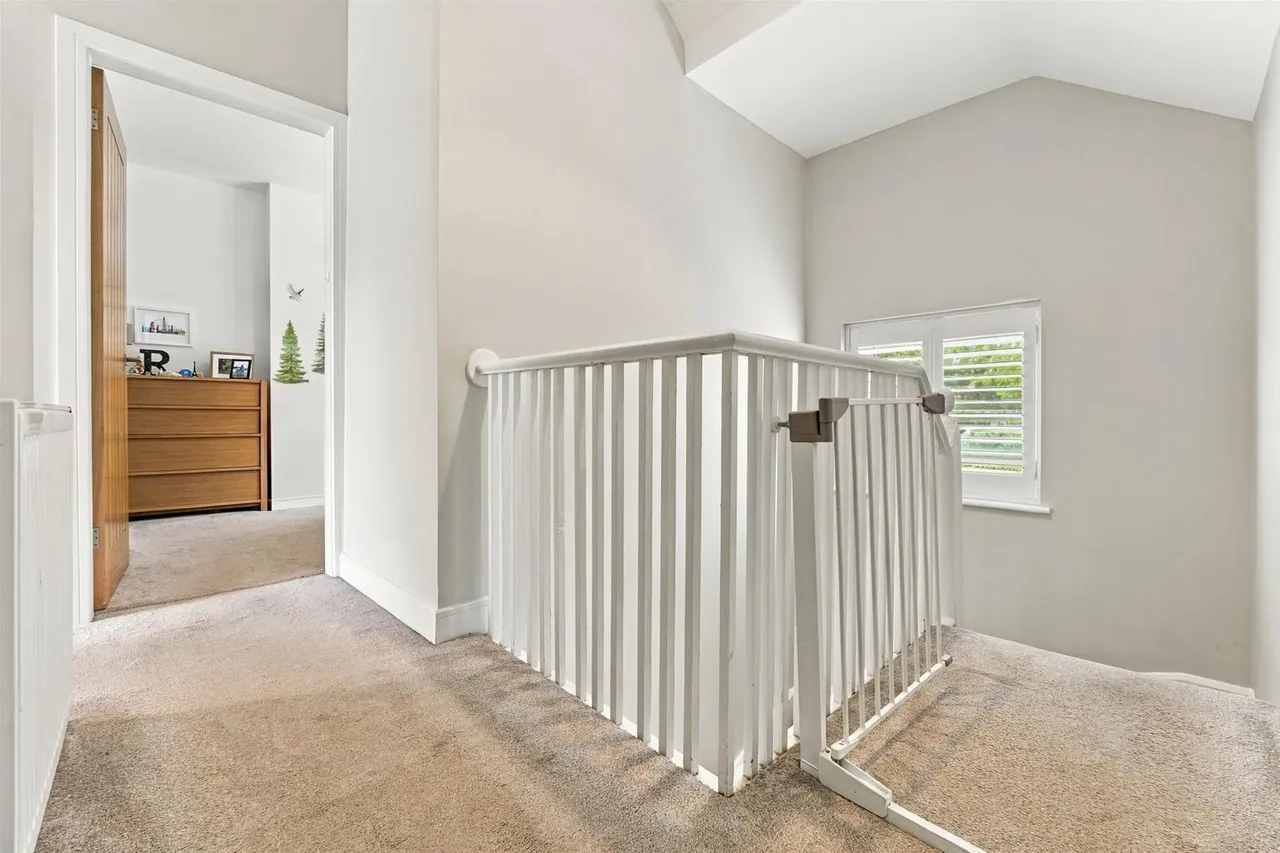Manor Terrace, Langley, SK11, photo 25
