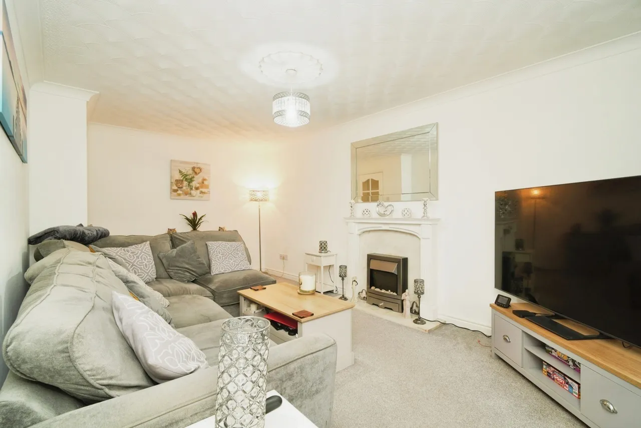 Ellerby Avenue, Clifton, Swinton, Manchester, M27, photo 5