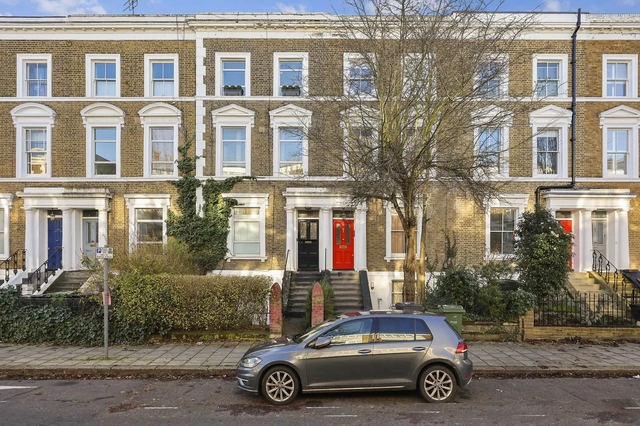 2 bed flat to rent, London, SW8