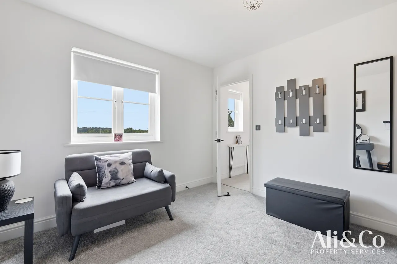 Guardian Avenue, Grays, Essex, RM16 5US, photo 18